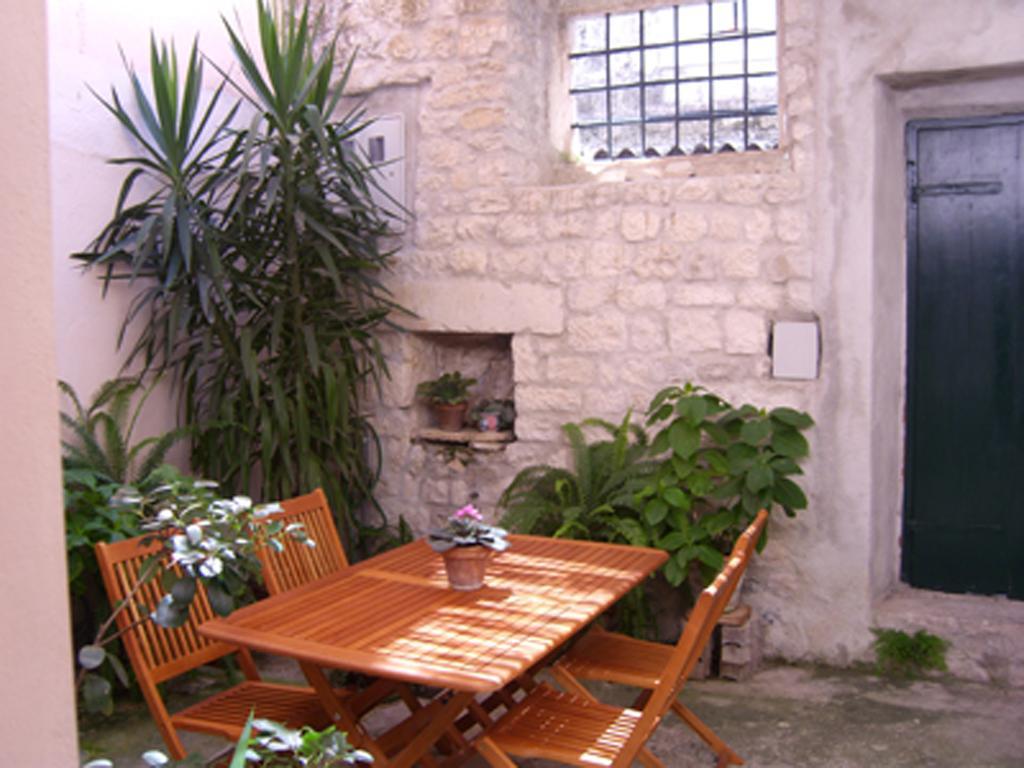 Dobra Apartments Trogir Zewnętrze zdjęcie